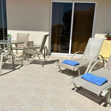 Apartment Nissi Elena -sunshine