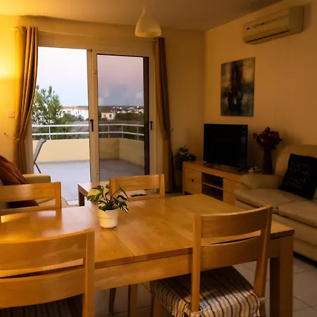 Apartment Nissi Elena -sunshine